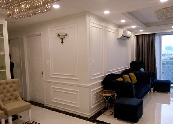 Len chân tường nhựa thường được sử dụng để làm đẹp và che đi khe hở ở phòng khách